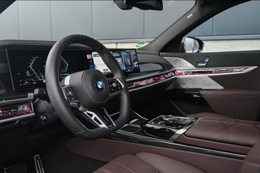 BMW 7 Serie 740d xDrive *M-Sport / Bowers & Wilkins / Panorama / Stoelventilatie / Stoelmassage / Rear-seat Entertainment / HUD*