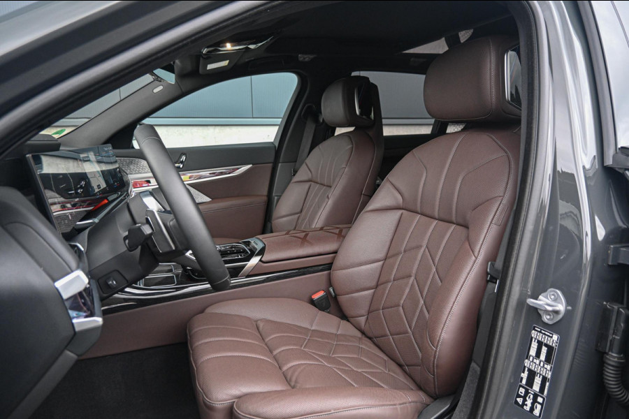 BMW 7 Serie 740d xDrive *M-Sport / Bowers & Wilkins / Panorama / Stoelventilatie / Stoelmassage / Rear-seat Entertainment / HUD*