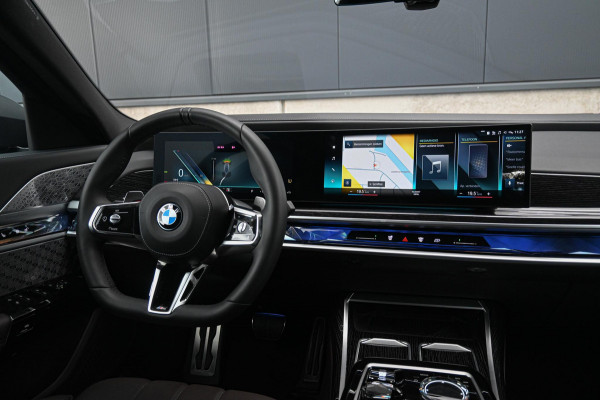 BMW 7 Serie 740d xDrive *M-Sport / Bowers & Wilkins / Panorama / Stoelventilatie / Stoelmassage / Rear-seat Entertainment / HUD*