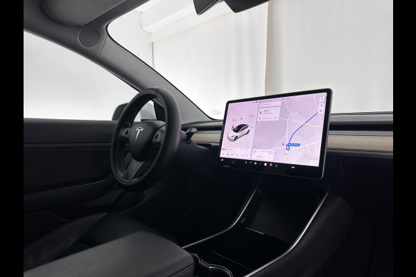 Tesla Model 3 Standard RWD Plus 60 kWh [ 3-Fase ] (INCL-BTW) Aut. *PANO | AUTO-PILOT | NAPPA-VOLLEDER | KEYLESS | FULL-LED | MEMORY-PACK | SURROUND-VIEW | DAB | APP-CONNECT | VIRTUAL-COCKPIT | LANE-ASSIST | COMFORT-SEATS | 18"ALU*