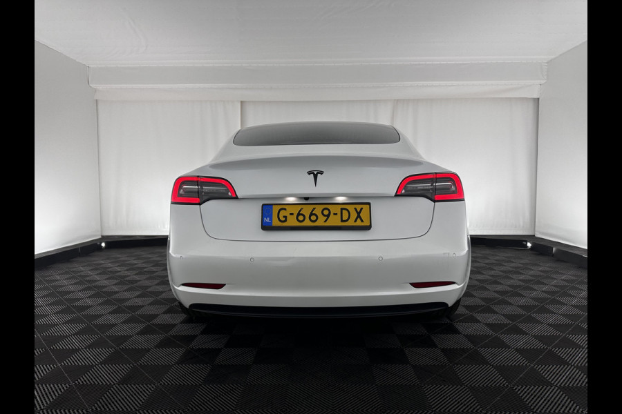 Tesla Model 3 Standard RWD Plus 60 kWh [ 3-Fase ] (INCL-BTW) Aut. *PANO | AUTO-PILOT | NAPPA-VOLLEDER | KEYLESS | FULL-LED | MEMORY-PACK | SURROUND-VIEW | DAB | APP-CONNECT | VIRTUAL-COCKPIT | LANE-ASSIST | COMFORT-SEATS | 18"ALU*