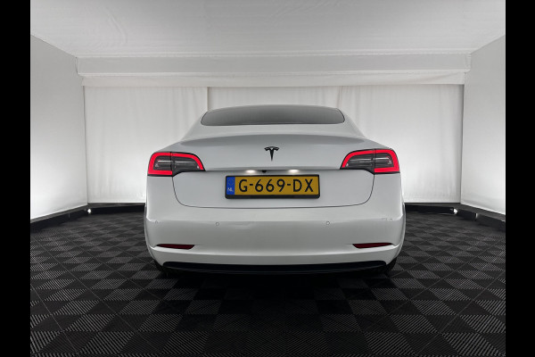 Tesla Model 3 Standard RWD Plus 60 kWh [ 3-Fase ] (INCL-BTW) Aut. *PANO | AUTO-PILOT | NAPPA-VOLLEDER | KEYLESS | FULL-LED | MEMORY-PACK | SURROUND-VIEW | DAB | APP-CONNECT | VIRTUAL-COCKPIT | LANE-ASSIST | COMFORT-SEATS | 18"ALU*