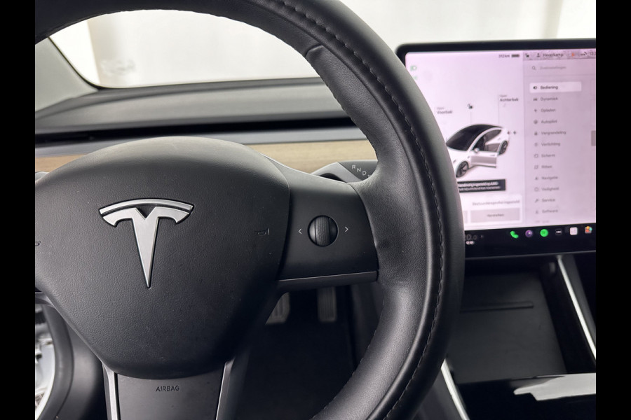 Tesla Model 3 Standard RWD Plus 60 kWh [ 3-Fase ] (INCL-BTW) Aut. *PANO | AUTO-PILOT | NAPPA-VOLLEDER | KEYLESS | FULL-LED | MEMORY-PACK | SURROUND-VIEW | DAB | APP-CONNECT | VIRTUAL-COCKPIT | LANE-ASSIST | COMFORT-SEATS | 18"ALU*