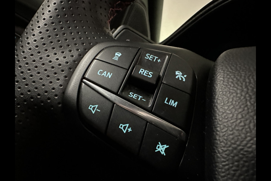 Ford Puma 1.0 EcoBoost Hybrid ST-Line X First Edition 155pk | Panodak | Adaptive Cruise | Camera | LED | 18"L.M | Trekhaak Afn. | Apple Carplay | Bang & Olufsen | Stuurverwarming |