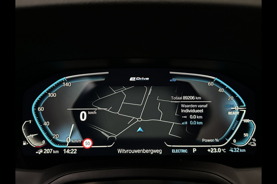 BMW 3-serie 330e M-Sport Plug in Hybrid PHEV | Adaptief Onderstel | Schuifdak | Laser Led | Adaptive Cruise | Head-up Display | Harman/Kardon | |