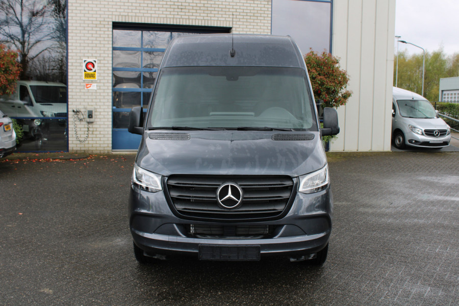 Mercedes-Benz Sprinter 317 CDI L2H2 3500 KG trekhaak, LED, MBUX met parkeerpakket en camera