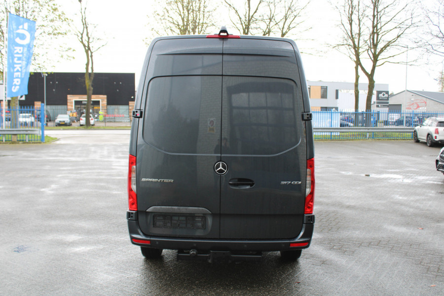 Mercedes-Benz Sprinter 317 CDI L2H2 3500 KG trekhaak, LED, MBUX met parkeerpakket en camera