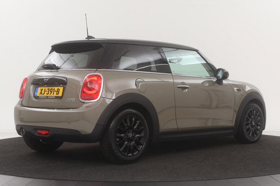 MINI Cooper 1.5 Salt | Automaat | Carplay | Navigatie | Cruise control | Airco | Bluetooth | Sportstuur | Bluetooth