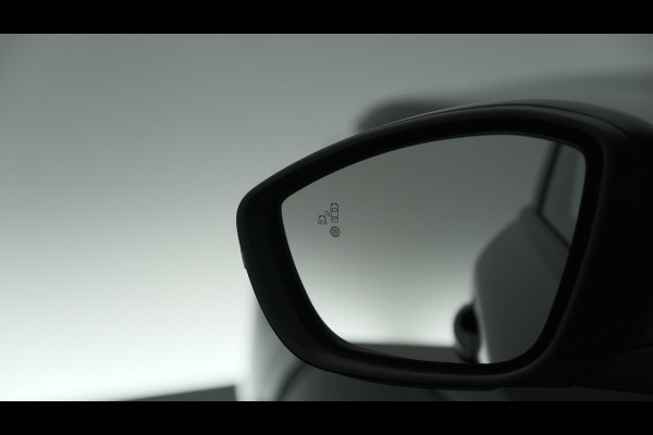 Peugeot 2008 PureTech 130 EAT8 Allure | Facelift | Midden September | 360 Camera | Dodehoekdetectie | Stoelverwarming | Apple Carplay