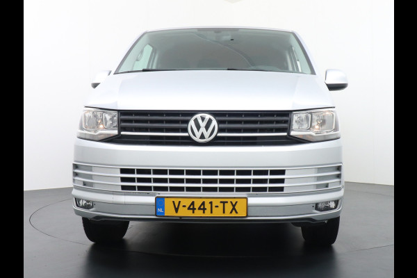 Volkswagen Transporter T6 2.0TDI 115pk L2H1 3Pers. Carplay-Android Auto Trekhaak Navi 3 PDC Schuifdeur Airco Highline Betonplex Pater kast systeem DAB+ LMV Bluetooth Mirror Link CV Afstandbed. Bumpers+Spiegels-in kleur EURO6 2200 kg trekvermogen !!