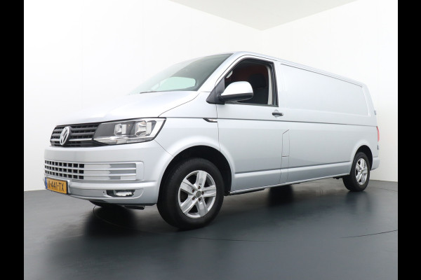 Volkswagen Transporter T6 2.0TDI 115pk L2H1 3Pers. Carplay-Android Auto Trekhaak Navi 3 PDC Schuifdeur Airco Highline Betonplex Pater kast systeem DAB+ LMV Bluetooth Mirror Link CV Afstandbed. Bumpers+Spiegels-in kleur EURO6 2200 kg trekvermogen !!