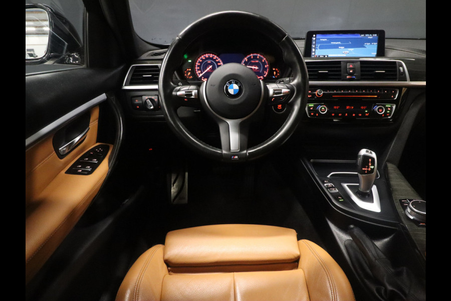 BMW 3 Serie Touring 318i M Sport [SCHUIFKANTELDAK, DIGITAL DASH, M-STUUR, VOL LEDER, PDC, STOELVERWARMING, CRUISE, NAVIGATIE, NIEUWSTAAT]