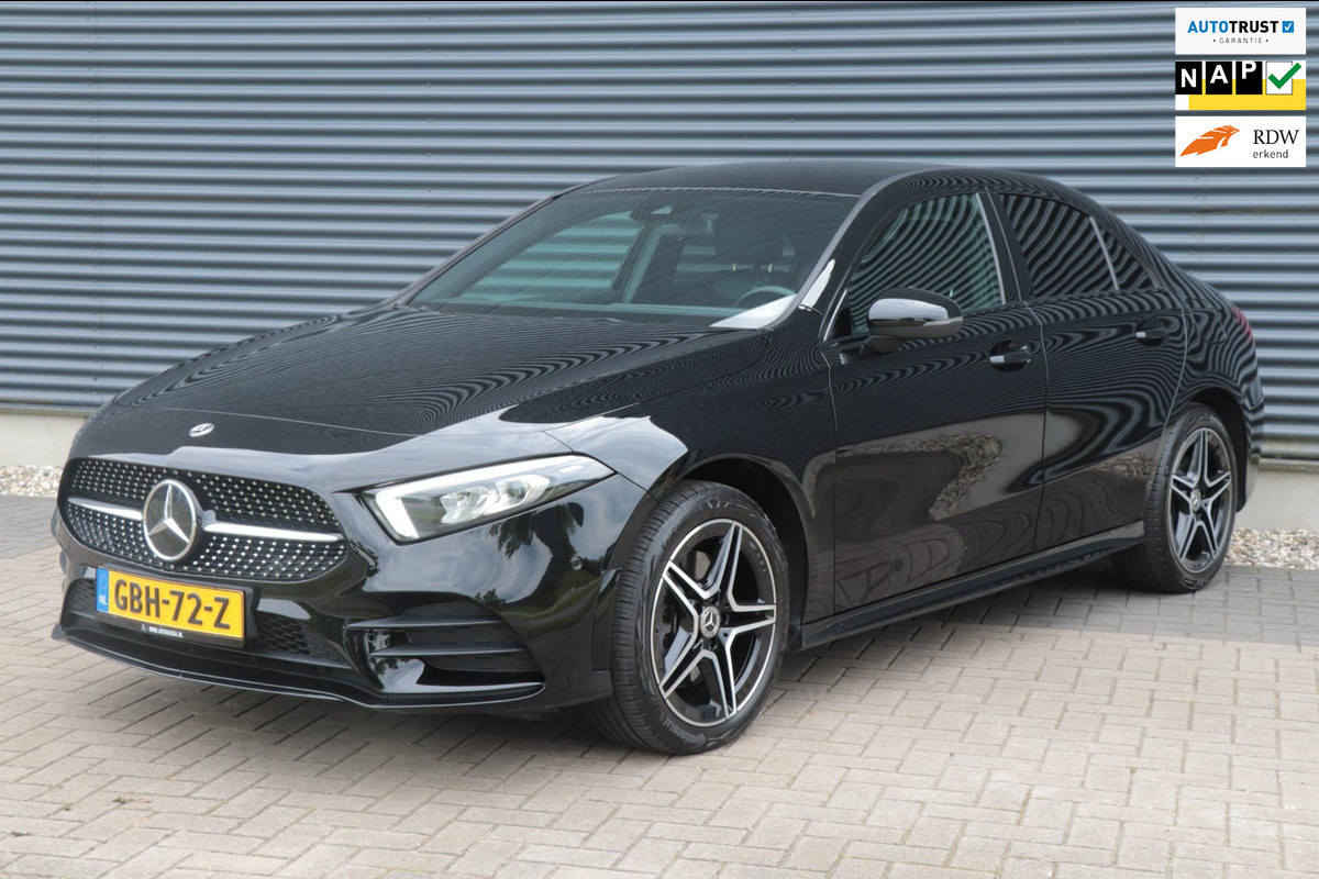 Mercedes-Benz A-Klasse A 250 e Premium Plus AMG Aut. | INCL. BTW. / Dealer onderhouden!