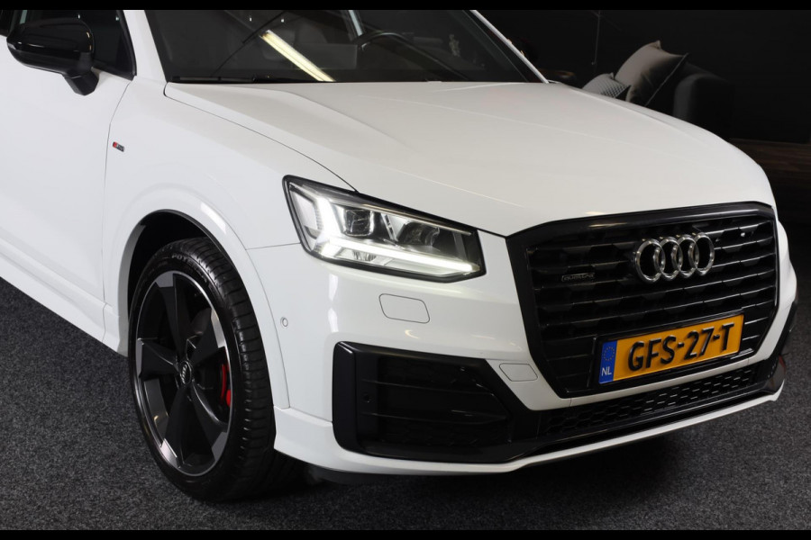 Audi Q2 40 TFSI Quattro S Line / AUT / 190 PK / ACC / B & O / Virtual Cockpitc / Lane Assist / Open Panoramadak / Dode Hoek / Led