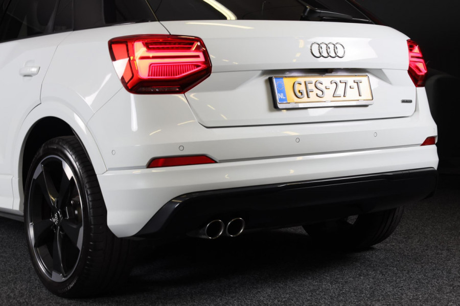 Audi Q2 40 TFSI Quattro S Line / AUT / 190 PK / ACC / B & O / Virtual Cockpitc / Lane Assist / Open Panoramadak / Dode Hoek / Led