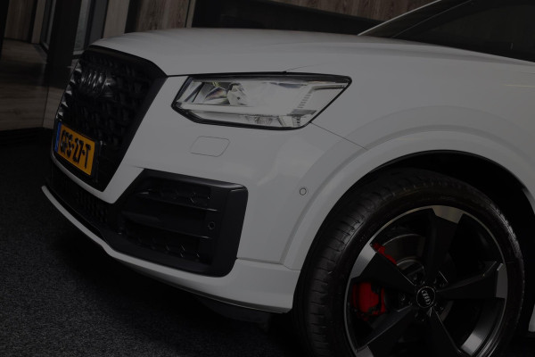 Audi Q2 40 TFSI Quattro S Line / AUT / 190 PK / ACC / B & O / Virtual Cockpitc / Lane Assist / Open Panoramadak / Dode Hoek / Led