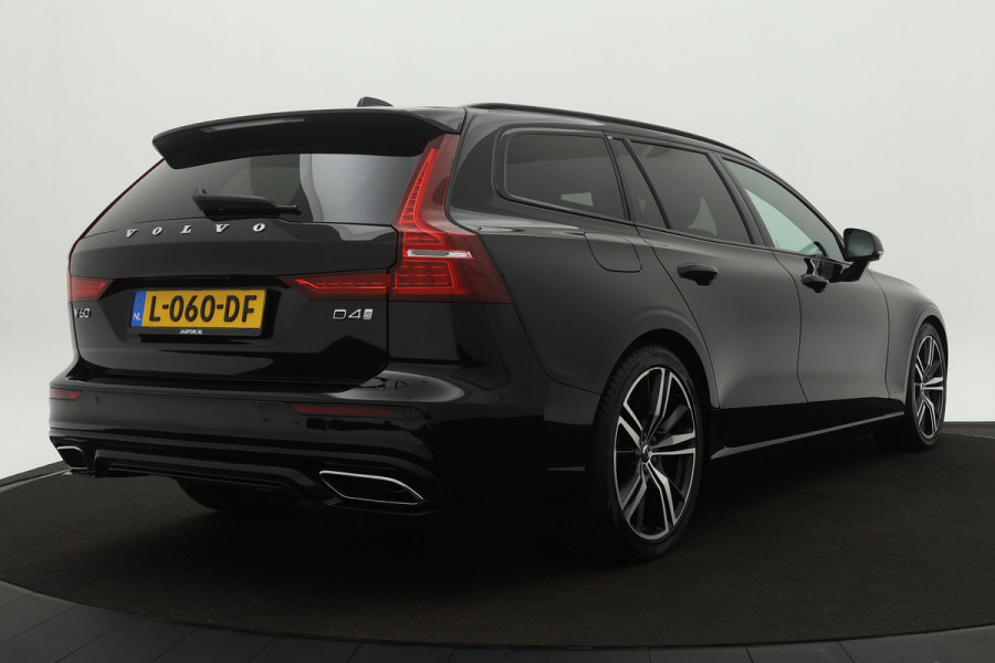 Volvo V60 BWJ 2020 /191 PK 2.0 D4 R-Design Automaat | NWE APK / Leer / Stoelverwaming / Panoramisch schuifdak / Sportstoelen / Carplay /