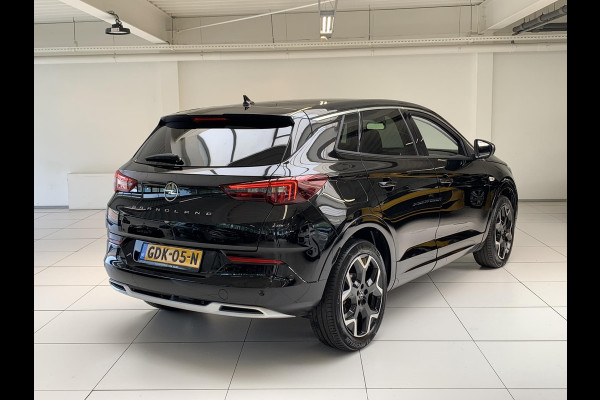 Opel Grandland 1.2 Turbo Level 3 Automaat | Navigatie | Alcantara | Voorruitverwarming | Parkeerassistent | Stoelverwarming | Stuurwielverwarming |