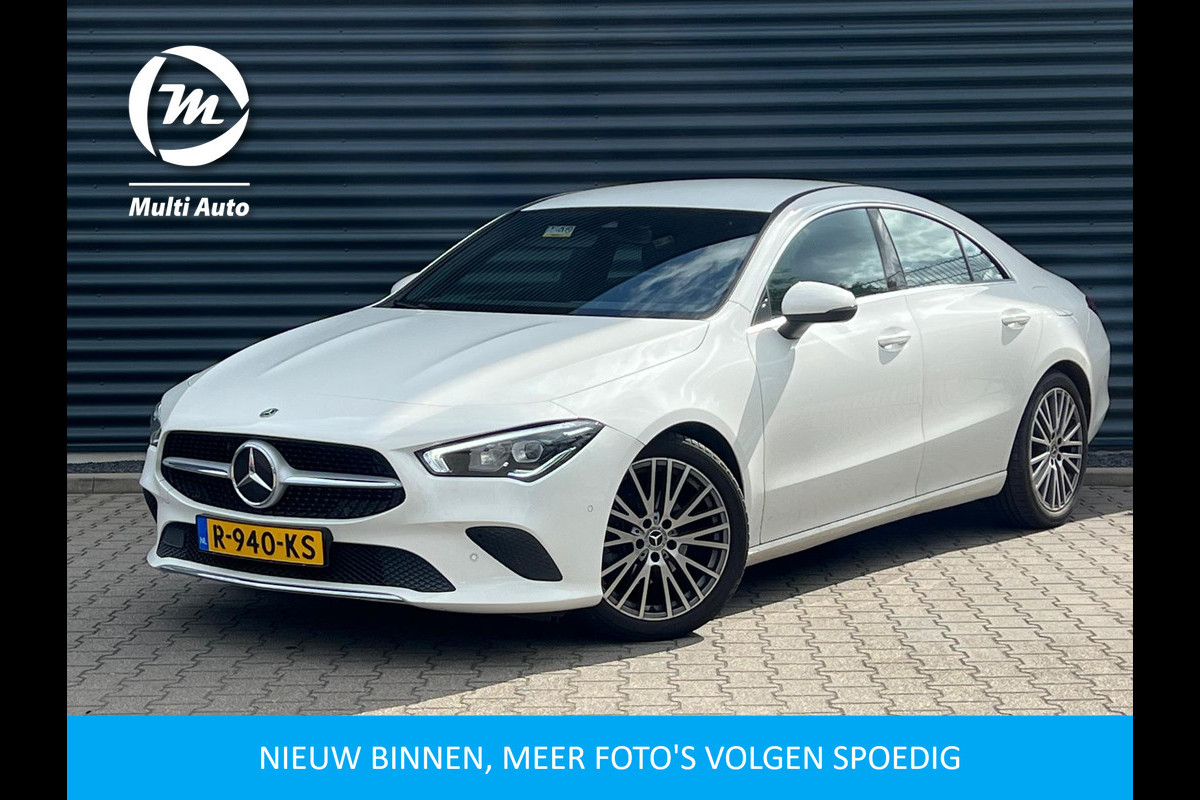 Mercedes-Benz CLA-Klasse 180 Business Solution | Camera | Led | Navigatie | Stoelverwarming | 18'' L.M. |