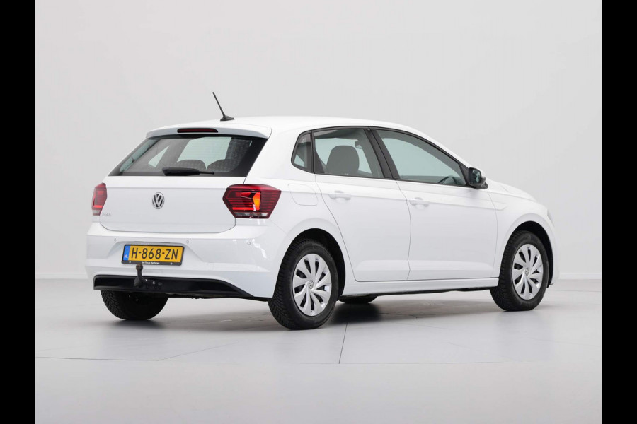 Volkswagen Polo 1.0 TSI 95pk Comfortline Business Navigatie Clima Pdc Trekhaak 88