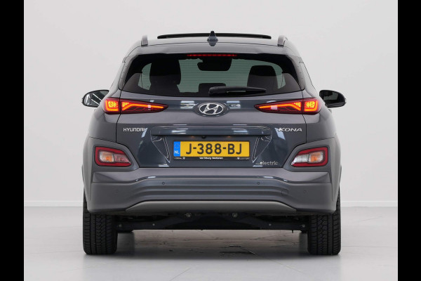 Hyundai Kona EV Premium 64 kWh Stoelventilatie Schuifdak Camera Stuurverwarming 332