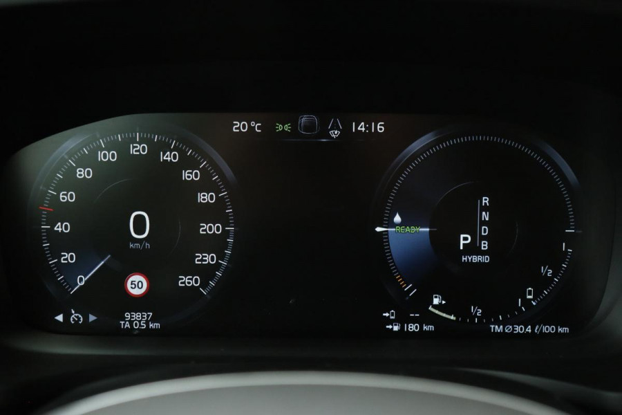 Volvo V60 2.0 T8 Twin Engine Inscription | Carplay | Trekhaak | PDC | Navigatie | Panoramadak | Leder | Stoelverwarming | Full LED