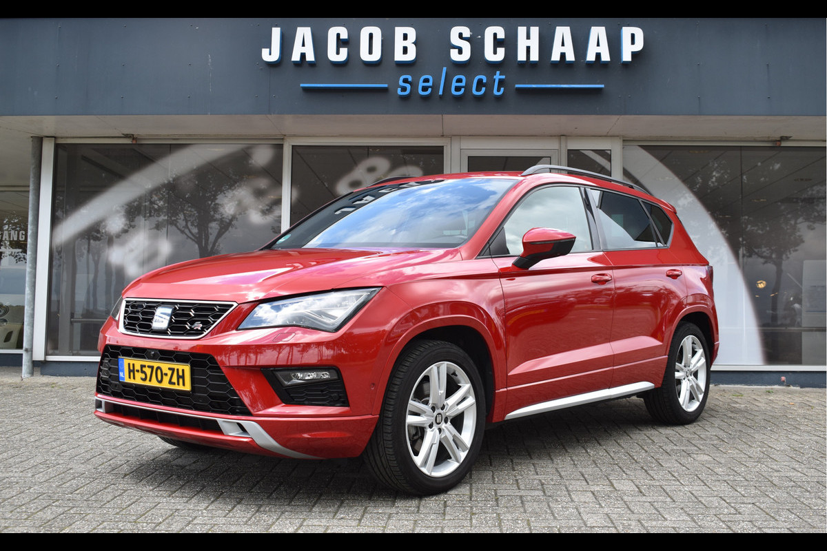 Seat Ateca 1.5 TSI FR Business Intense / Leder / Panodak / Trekhaak / Navi / 18"LM / Adap. Cruise / 1.800kg Trekgewicht