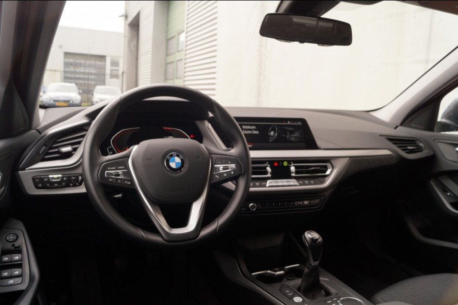 BMW 1-serie 118i 140pk Executive Edition -NAVI-ECC-LED-