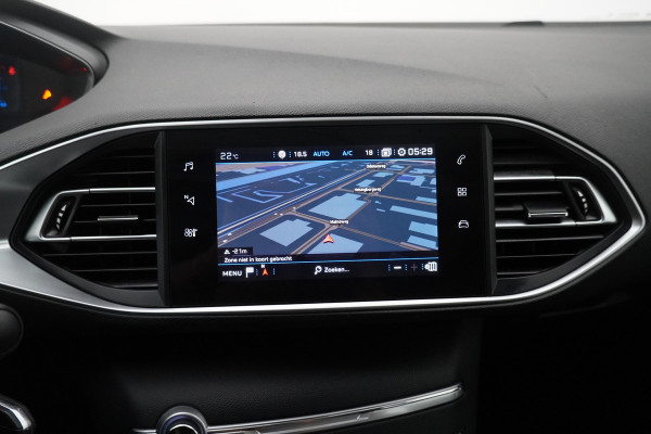 Peugeot 308 BWJ 2021 / 1.2 PT 111 PK Active Pack | NWE APK! / Virtual cockpit / Clima / Trekhaak / Carplay / DAB / Cruise / Navi / PDC / LMV