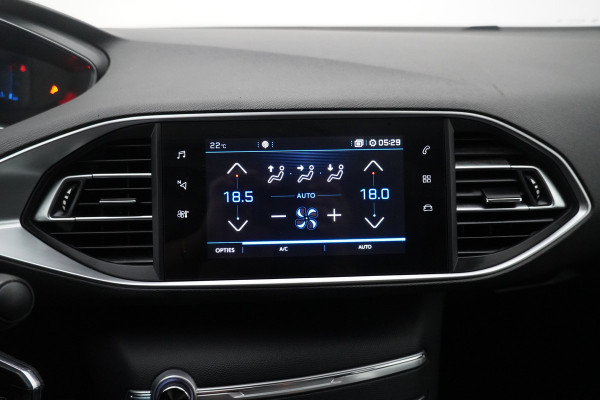 Peugeot 308 BWJ 2021 / 1.2 PT 111 PK Active Pack | NWE APK! / Virtual cockpit / Clima / Trekhaak / Carplay / DAB / Cruise / Navi / PDC / LMV