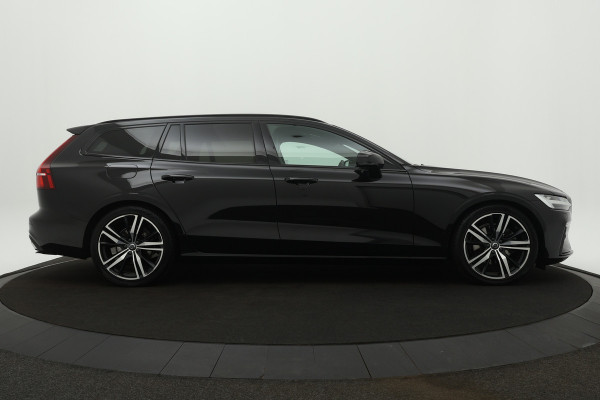 Volvo V60 BWJ 2020 /191 PK 2.0 D4 R-Design Automaat | NWE APK / Leer / Stoelverwaming / Panoramisch schuifdak / Sportstoelen / Carplay /