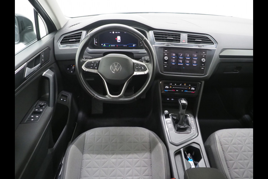 Volkswagen Tiguan 1.4 TSI eHybrid 245PK | Virtual Cockpit | Adaptive Cruise | Camera | Carplay