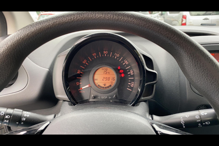 Toyota Aygo 1.0 VVT-i X-Fun | Airco | Bluetooth | Elektrische ramen |