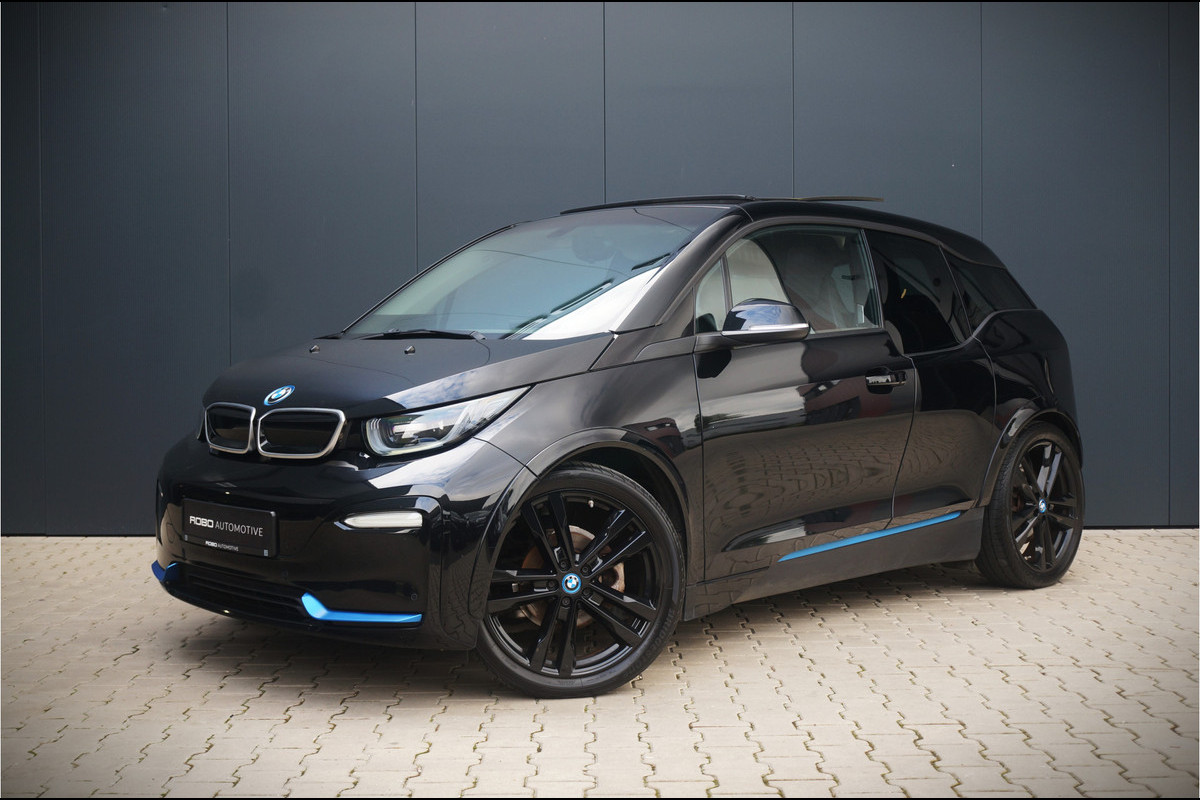 BMW i3 S 120Ah 42 kWh | Panoramadak | Leer | Camera | Keyless | Warmtepomp | Navigatie Prof. | Stoelverwarming | DAB | BTW | NAP | Led | Aut. Airco | Groot Scherm | Dealer Onderhouden |