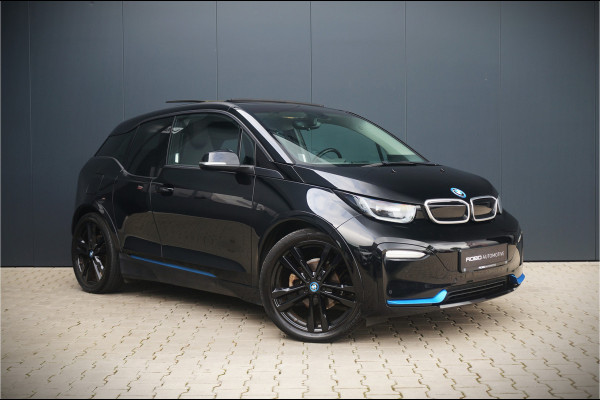 BMW i3 S 120Ah 42 kWh | Panoramadak | Leer | Camera | Keyless | Warmtepomp | Navigatie Prof. | Stoelverwarming | DAB | BTW | NAP | Led | Aut. Airco | Groot Scherm | Dealer Onderhouden |