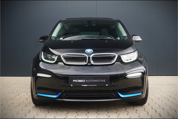 BMW i3 S 120Ah 42 kWh | Panoramadak | Leer | Camera | Keyless | Warmtepomp | Navigatie Prof. | Stoelverwarming | DAB | BTW | NAP | Led | Aut. Airco | Groot Scherm | Dealer Onderhouden |