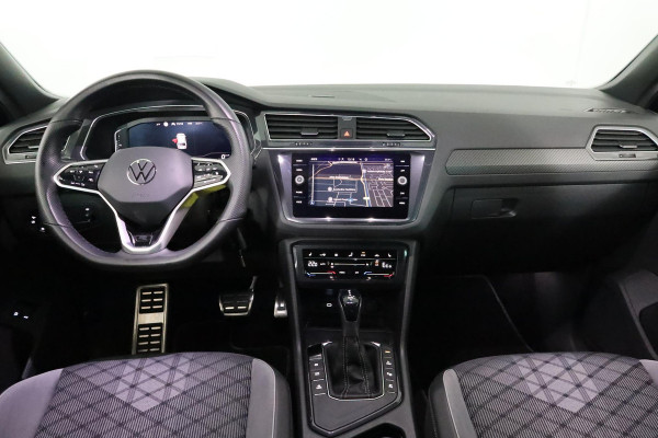 Volkswagen Tiguan 1.4 TSI eHybrid R-Line Business 245PK | Trekhaak | 360 graden camera | Head up display | Assistentie pakket |