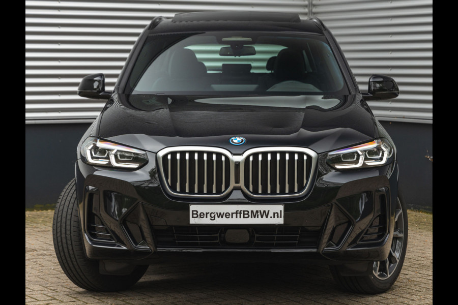 BMW X3 xDrive30e M-Sport - Pano - Memory - Driving Ass Prof - Trekhaak - Adaptive LED