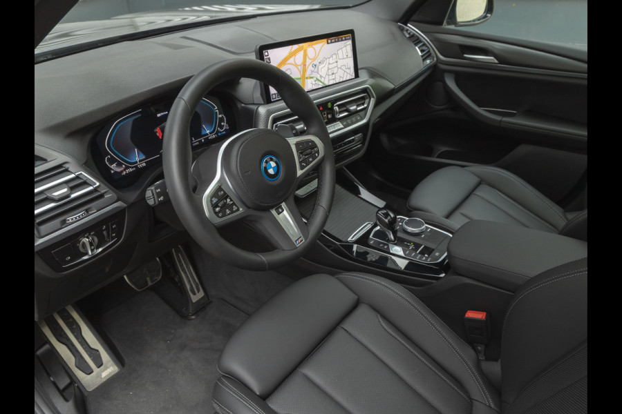 BMW X3 xDrive30e M-Sport - Pano - Memory - Driving Ass Prof - Trekhaak - Adaptive LED