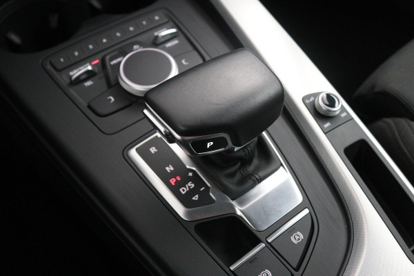 Audi A4 Limousine 35 TFSI Sport Lease Edition Automaat (NAVIGATIE, PDC, SPORTSTOELEN, LED, 1e EIGENAAR, GOED ONDERHOUDEN)