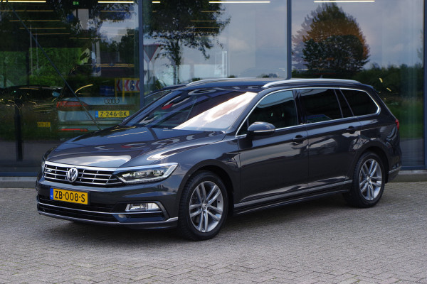 Volkswagen Passat Variant 1.5 TSI 150 PK Automaat R-Line Highline Business. Adap. Cruise Control, Trekhaak, Camera, CarPlay