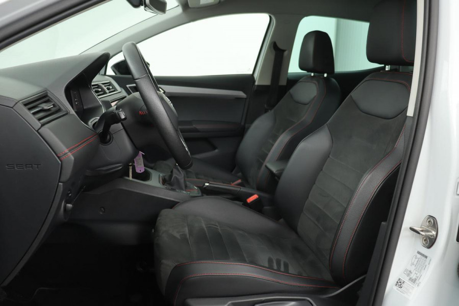 Seat Ibiza 1.0 TSI FR Intense | Virtual Cockpit | Alcantara | DAB+ | Carplay | Half leder | Camera | Navigatie | Climate control | PDC