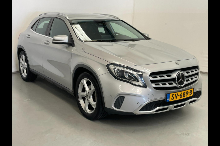 Mercedes-Benz GLA 180 / Distronic / Standkachel / Keyless / Stoelverwarming