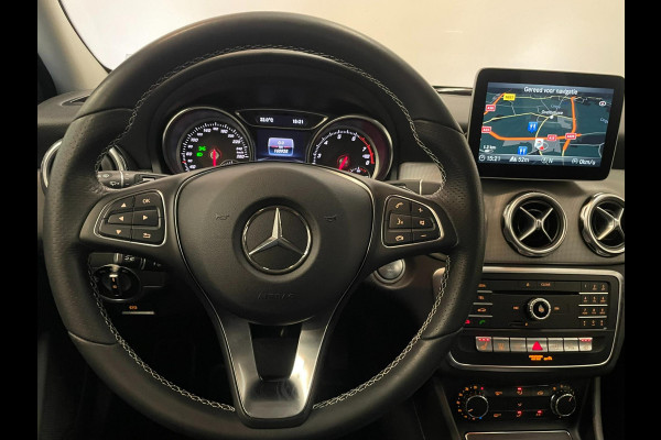 Mercedes-Benz GLA 180 / Distronic / Standkachel / Keyless / Stoelverwarming