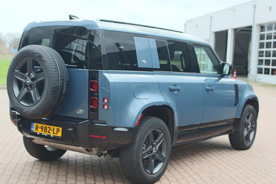 Land Rover Defender 3.0 P400 110 X-Dynamic SE 3.0 P400 110 X-Dynamic SE 6 persoons, Verw. Voorruit Panorama Dak, Incl. Btw / Bpm