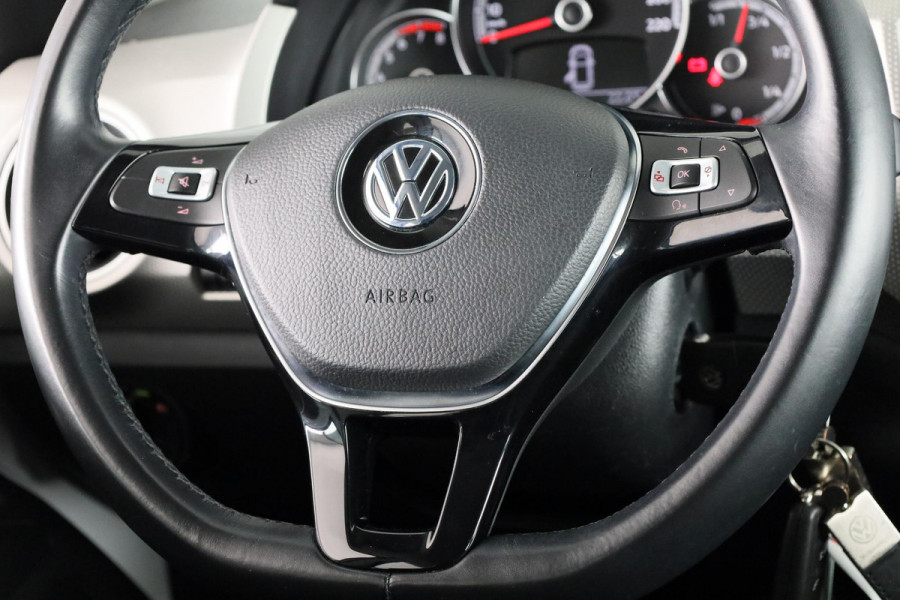 Volkswagen up! 1.0 BMT high up! 60pk | Navigatie via app | L.M.velgen | Multi stuur | Airco | Bluetooth