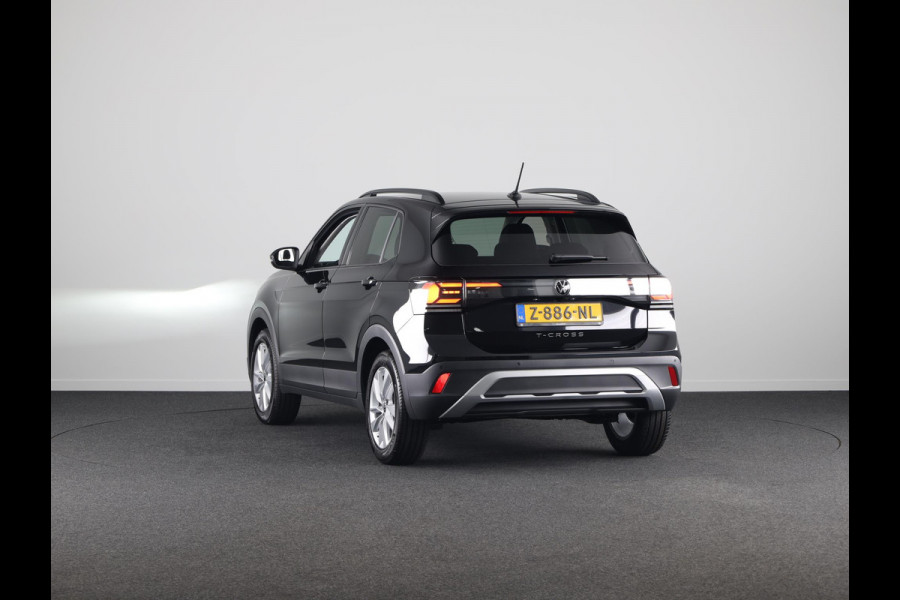 Volkswagen T-Cross 1.0 TSI Life Edition 95PK | Navigatie | Parkeersensoren | Digitaal dashboard