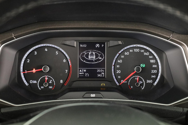 Volkswagen T-Roc 1.5 TSI Style 150PK | Automaat (DSG) | Trekhaak | Navigatie | Stoelverwarming | Parkeersensoren