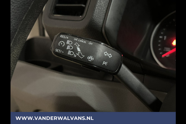 Volkswagen Crafter 2.0 TDI 140pk L3H2 L2H1 Euro6 Airco | Navigatie | Apple Carplay | Cruisecontrol Android Auto, Parkeersensoren, Bijrijdersbank, 3000kg trekvermogen