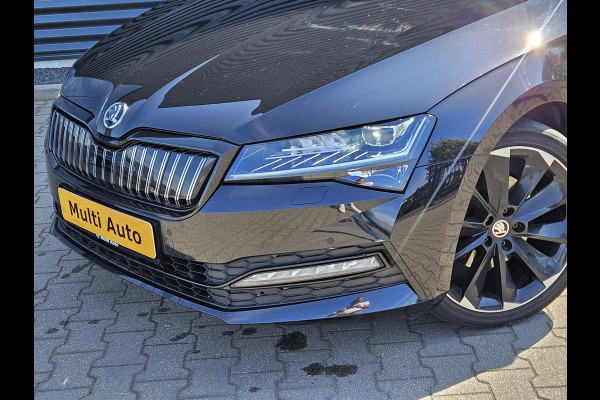 Škoda Superb Combi 1.4 TSI iV Sportline Business Plug In Hybrid PHEV | Panodak | Trekhaak af Fabriek  | Adaptive Cruise | Alcantara Sportstoelen Memory | Chrystal LED  | 19 "L.M | Stuurverwarming |